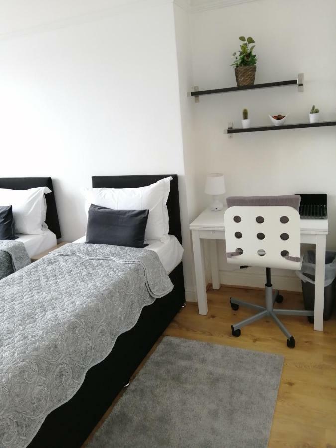 Dream Time Apartments-Aqua Suite Londra Esterno foto